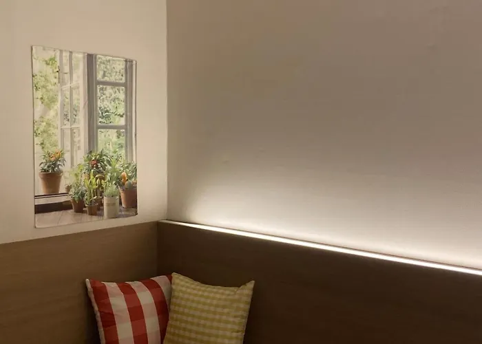 Apartment 1 Stop From Seomyeon 1 Minute Walk From Jeonpo Station 97 Square Meter Private 4 Queen Beds 2 Bathrooms